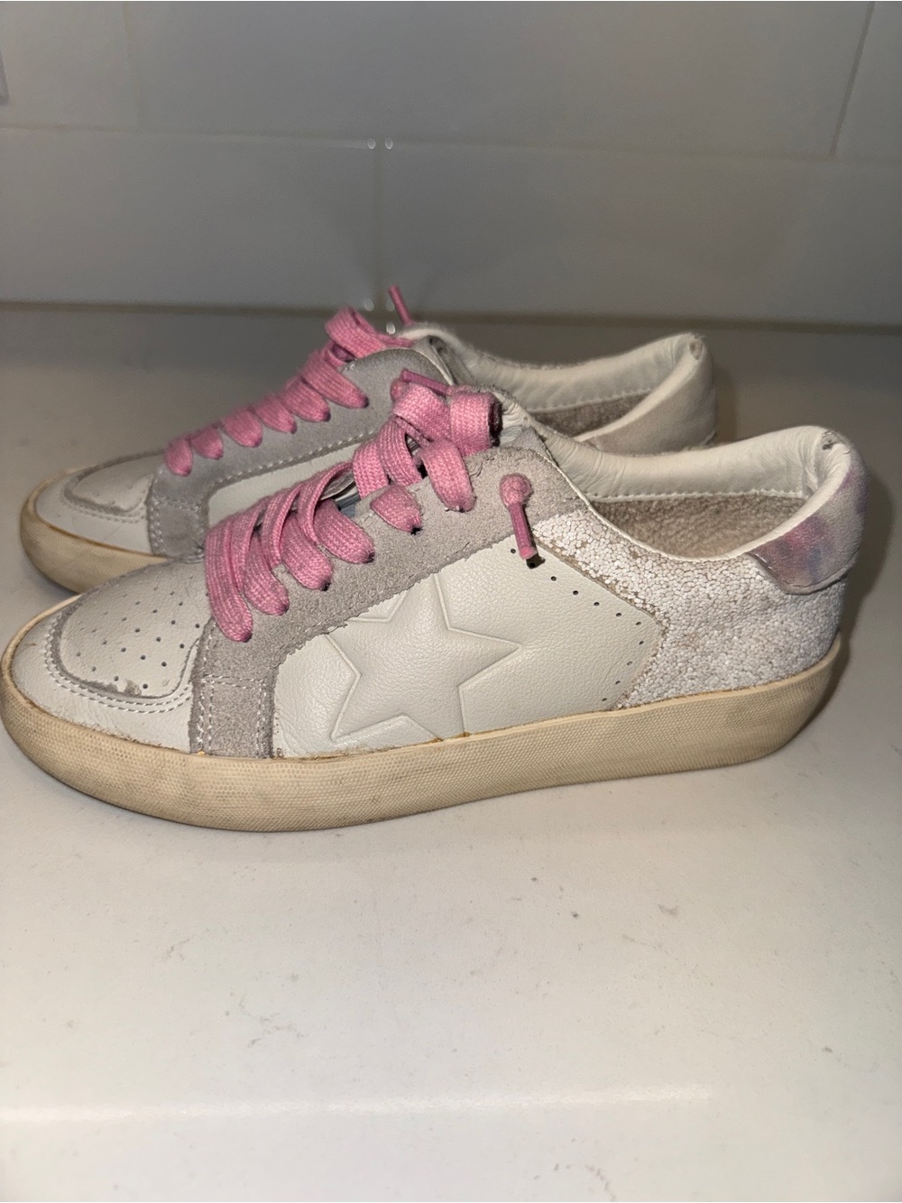 Vintage Havana Star Sneakers White Leather Suede Pink Laces Size 5.5